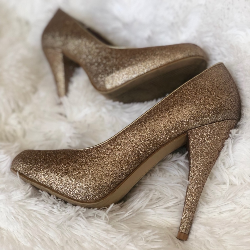 Gold glitter heels
